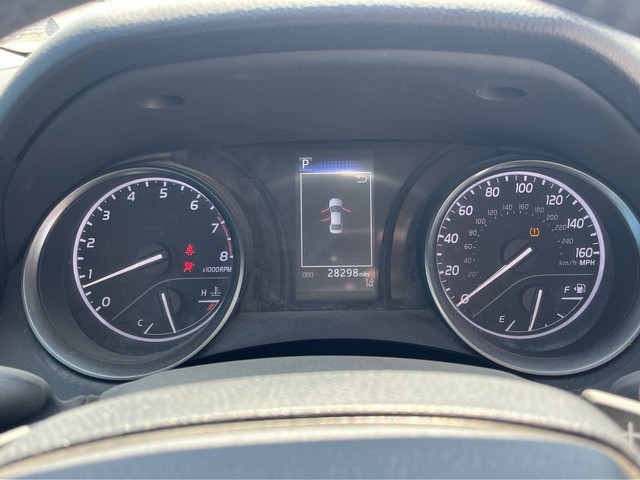 2022 Toyota Camry SE - Photo 11