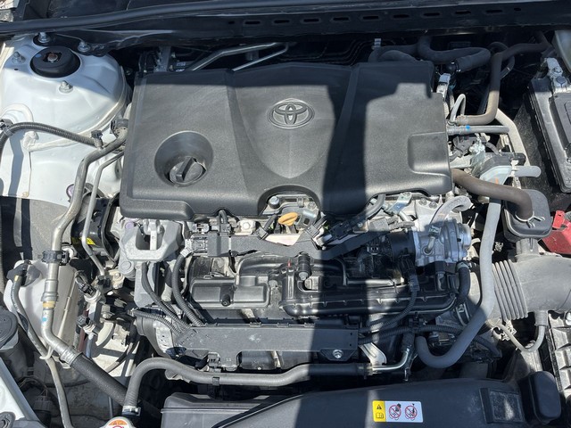 2022 Toyota Camry SE - Photo 9