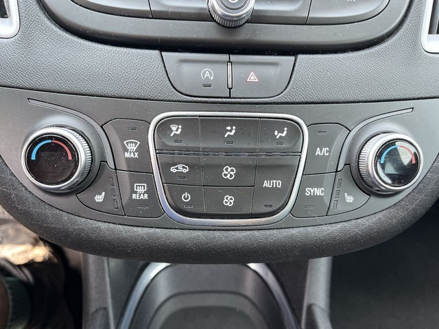 2023 Chevrolet Malibu 1LT - Photo 14