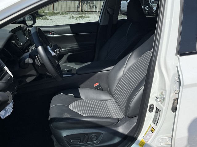 2023 Toyota Camry SE - Photo 18