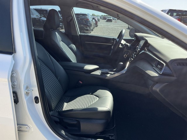 2023 Toyota Camry SE - Photo 24