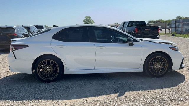 2023 Toyota Camry SE - Photo 6
