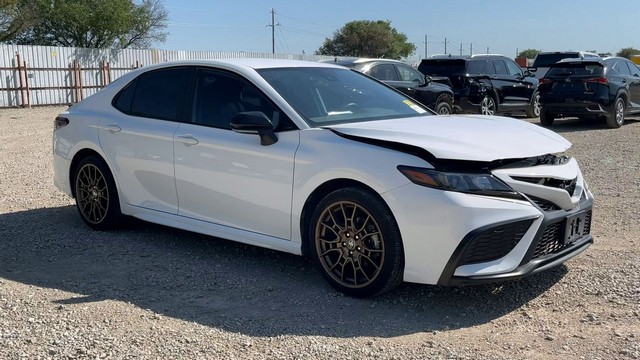 2023 Toyota Camry SE - Photo 7