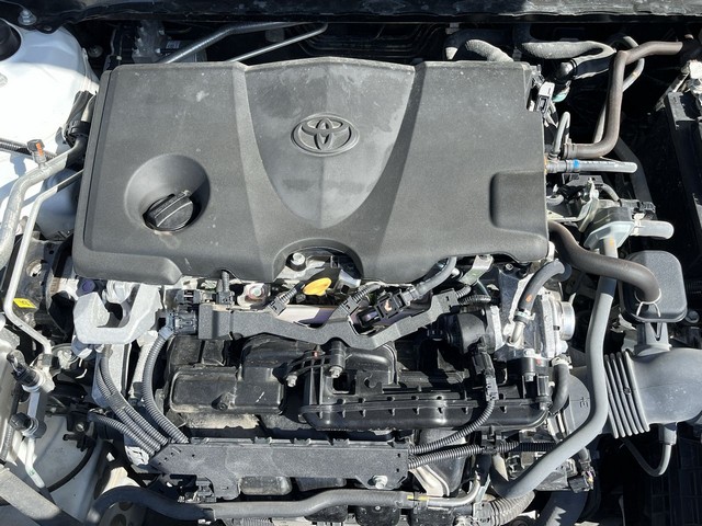 2023 Toyota Camry SE - Photo 9
